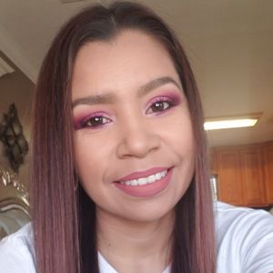 Meet your Posher, Raquel